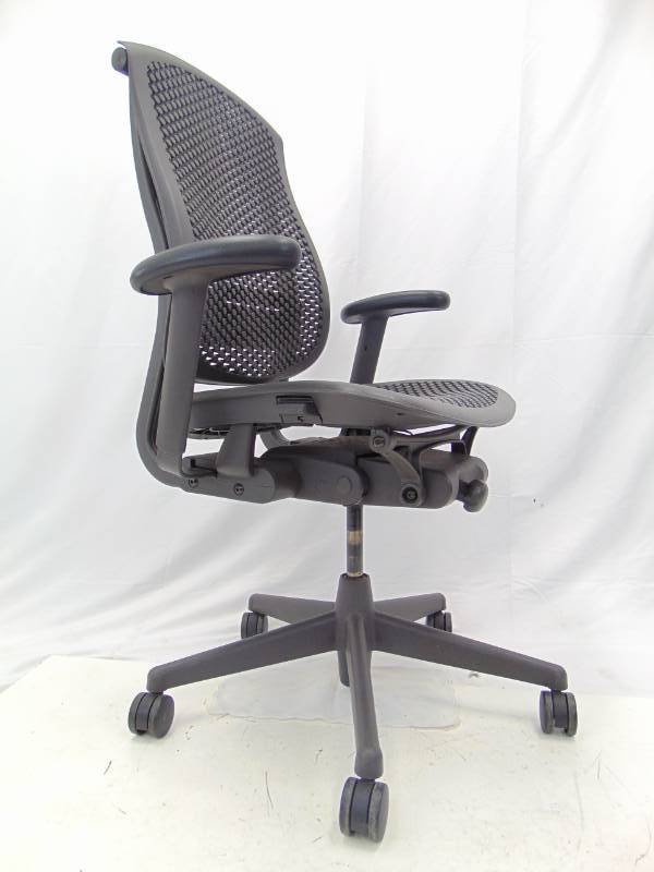 HERMAN MILLER OFFICE CHAIRS and More!!!!!!! | Okiebid