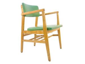 lot 12 image: Jasper Chair Company Vintage MCM Chair with Green Vinyl