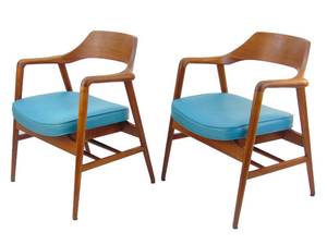 lot 13 image: Another PAIR of Authentic Vintage Mid Century GUNLOCKE Sculptural SOLID Walnut Chairs With Original Teal Vinyl Seats