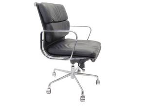 lot 189 image: Chrome & Genuine Leather Herman Miller Soft Pad STYLE Chair - Mid Century Modern Style #2