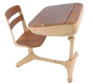 lot 135 image: Vintage Childrens School Desk with Wood Lift Top