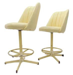lot 162 image: Pair of Cream Colored Vinyl Vintage Barstools
