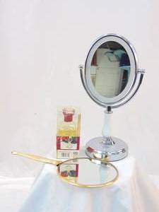 lot 177 image: Vanity Mirrors & Reed Diffuser