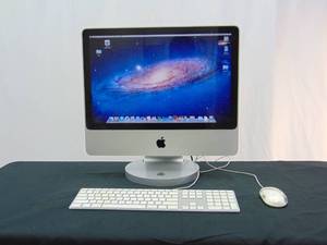 lot 192 image: MAC Computer w Keyboard & Mouse