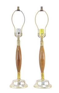 lot 195 image: Pair of Vintage Wood Lamps