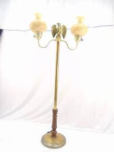 lot 248 image: Vintage Floor Lamp with Brass Eagle - Working