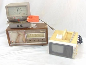 lot 268 image: Mixed Lot of Vintage Electronics