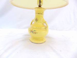 lot 270 image: Vintage Petite Yellow Ceramic Table Lamp with Flower Detail
