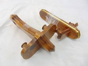 lot 271 image: 2 PAIRS of Wooden Amish Wall Candle Holders