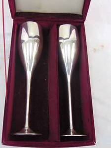 lot 283 image: Godinger Pair of Silver Plated Champagne Flutes