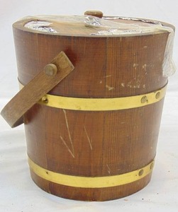 lot 291 image: Vintage Wood Ice Bucket