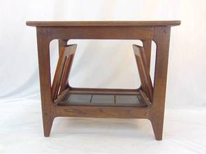 lot 302 image: Vintage MCM End Table With Record Holder