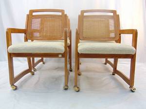 lot 347 image: Set of 4 CHROMECRAFT Rolling Wood & Wicker Back Poker Chairs - Kitchen Chairs - Vintage 1987