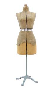 lot 623 image: Vintage Mannequin Size A