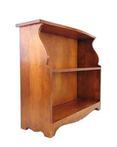 lot 661 image: Small Solid Wood Bookshelf with Scalloped Edges - Perfect For Kids Room or Small Space