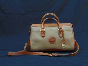 lot 695 image: Authentic DOONEY & BOURKE Leather Satchel Handbag Consignment Collection