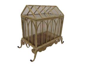 lot 632 image: Small Glass & Metal Greenhouse