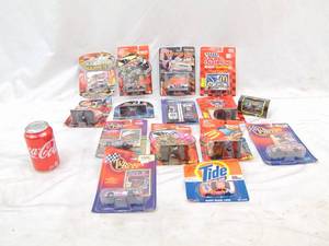lot 727 image: Lot of Collectors Toy Cars - In Unopened Packaging