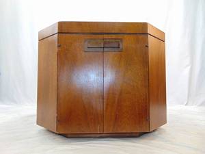 lot 830 image: Octagonal Vintage Mid Century Large Side Table