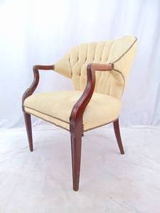 lot 833 image: Vintage Arm Chair - Project
