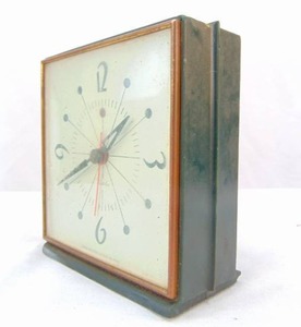 lot 863 image: Vintage Mid Century Clock
