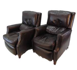 lot 671 image: PAIR of Contemporary Genuine LEATHER Dark Brown Recliners by Bristol Bay