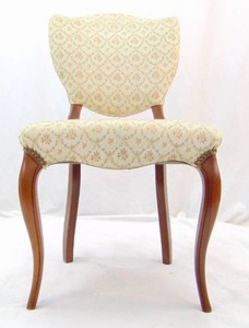 lot 876 image: Cute Chair with Curved Legs