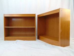 lot 885 image: Pair of Wood Shelves