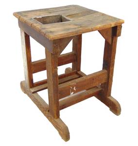 lot 826 image: Antique Rustic Vintage Bagging Table