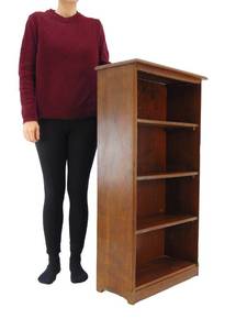 lot 652 image: Small Solid Wood Bookshelf - Perfect for Kids Book Collection