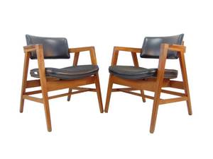 lot 856 image: PAIR of Vintage Mid Century Chairs by GUNLOCKE Manufacturing Co.