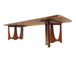 lot 859 image: Mid Century Vintage Wood Rectangular Coffee Table with Super Cool Legs