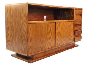 lot 353 image: Minimalistic Solid Oak TV Stand 49 L - Great Condition
