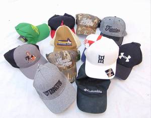 lot 381 image: Large Lot of Baseball Caps  Hats
