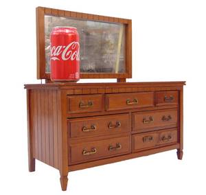 lot 926 image: Vintage Mini Dresser with Mirror - Jewelry Dresser