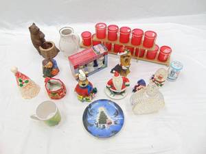 lot 169 image: Last Chance Christmas Decor Lot