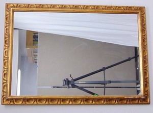lot 267 image: Beautiful Wood Carved Gold Rectangular Mirror