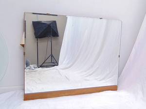 lot 257 image: Vintage Mirror 30 X 38