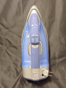 lot 157 image: Hamilton Beach Model HB19804 Iron, Great Condition, Working Durathon Nonstick Soleplate Iron - Silver