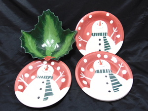 lot 209 image: Christmas Plates & Bowl