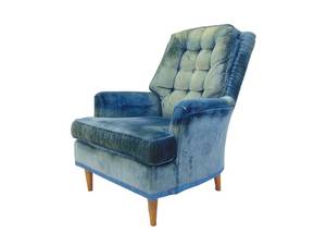 lot 147 image: Vintage Blue Velvet Lounge Chair