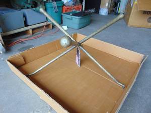lot 19 image: Catalapa Coffee Table Base