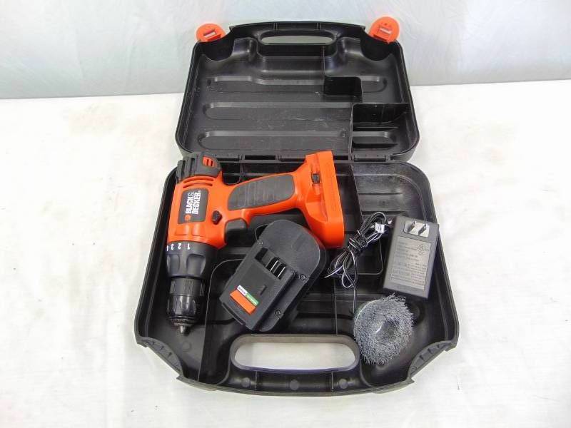 Black Decker Cordless Drill Model CD142S with Charger Battery