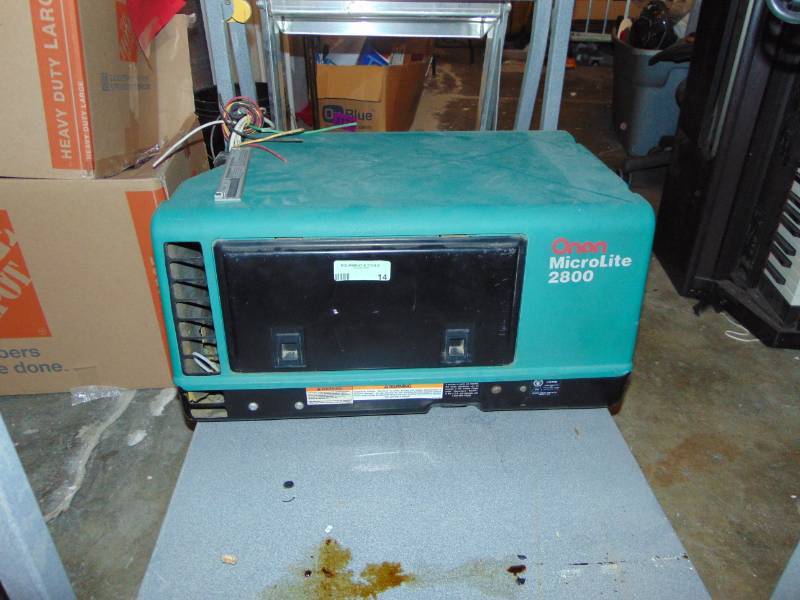 ONAN Microlite 2800 RV Generator | THE MINT GREEN Industrial, Equipment,  Tools, Garage Auction | Okiebid