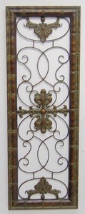 lot 190 image: Metal Scroll Wall Decor