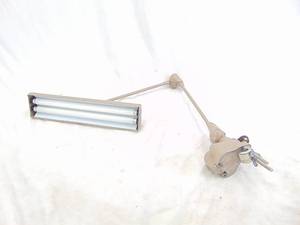 lot 57 image: Articulated Clamp on Vintage Desk Lamp