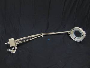 lot 135 image: Magnifying Clamp on Table Lamp