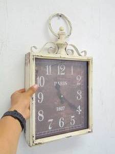 lot 227 image: Decorative Metal Wall Clock - Untested