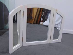 lot 158 image: White Trifold Mirror