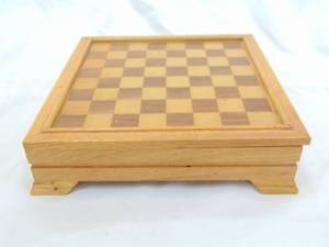 lot 160 image: Wood Chess Board Pieces Inside